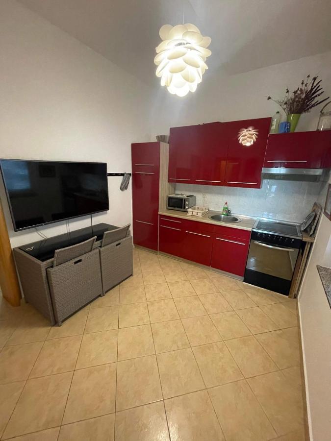 Apartment Iris Vir